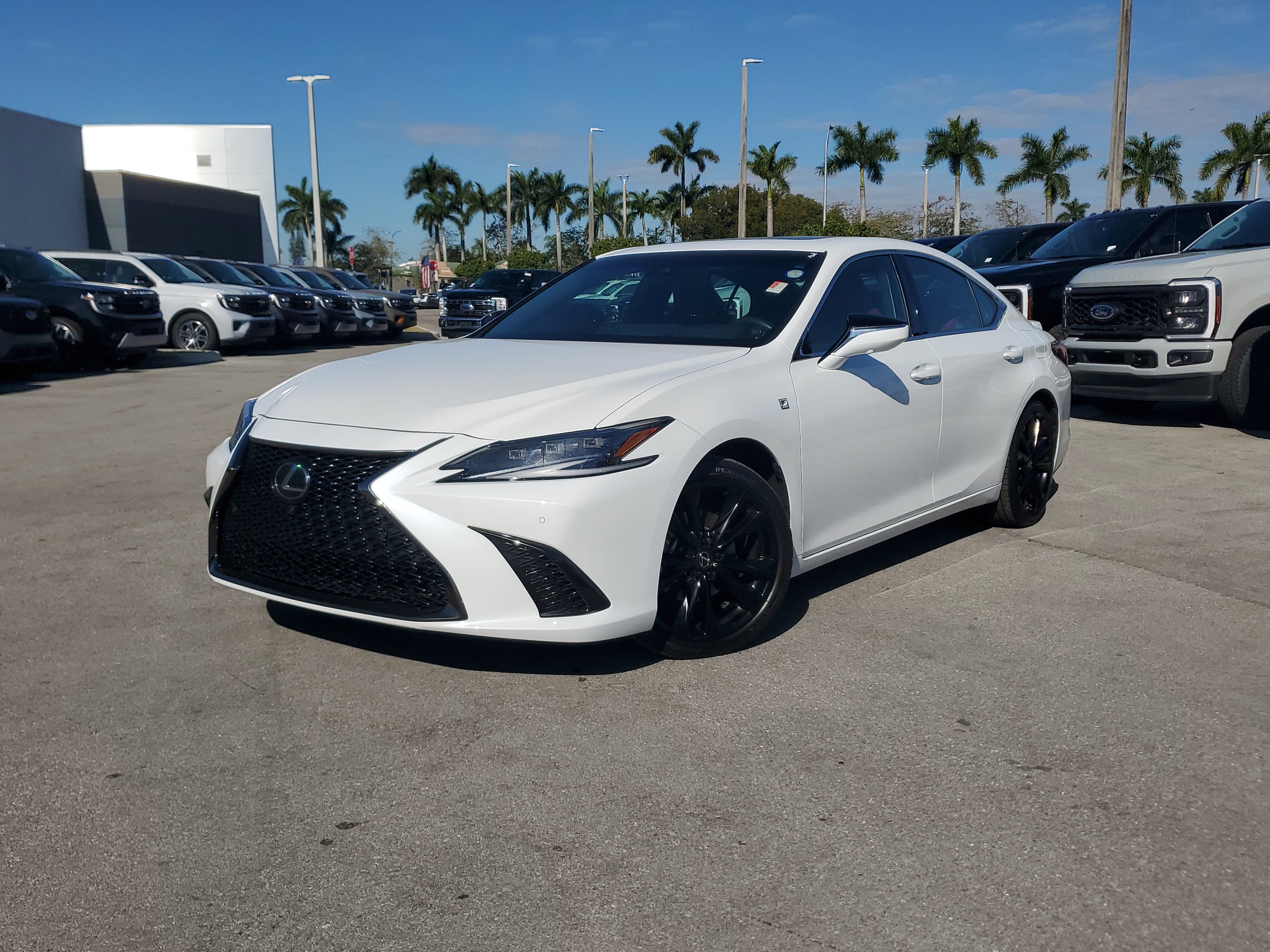 Used 2024 Lexus ES 350 F Sport w/ Accessory Package (Z2) image 31