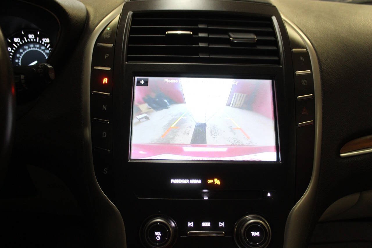 Used 2019 Lincoln MKC Select w/ Select Plus Package FWD image 19