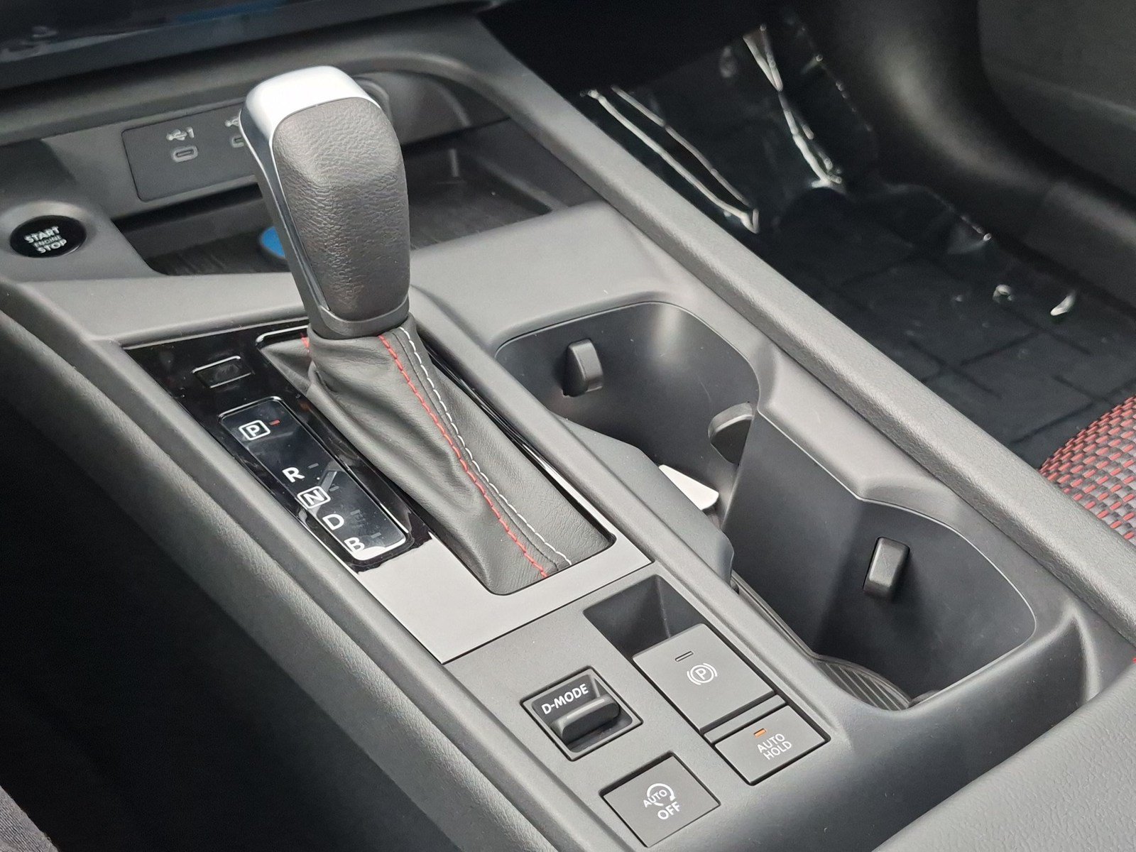 New 2027 Nissan Sentra SR w/ Floor Mat Package FWD image 18