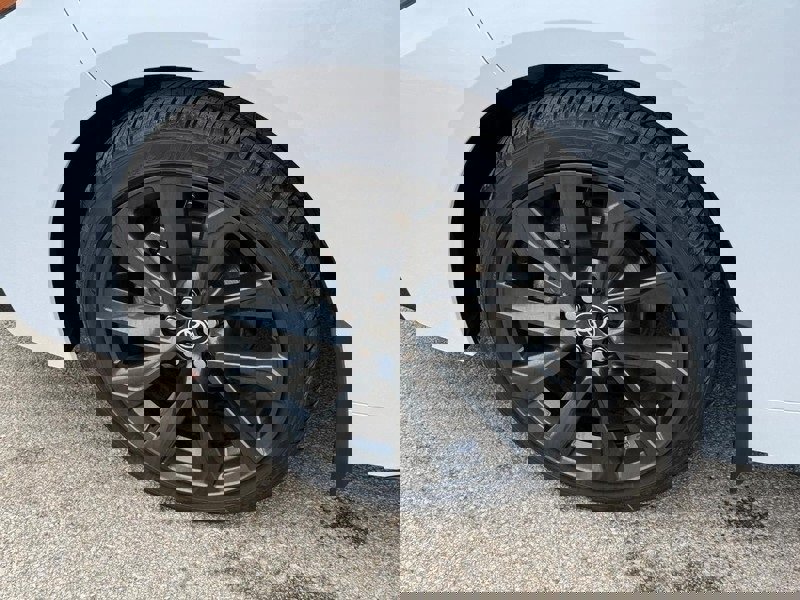 New 2026 Toyota Corolla SE image 9