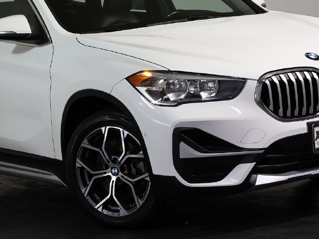 Used 2021 BMW X1 xDrive28i w/ Convenience Package AWD/4WD image 8