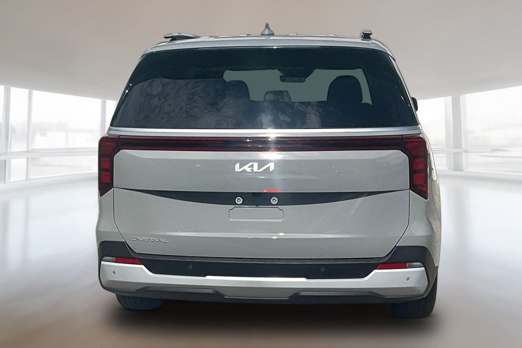 New 2027 Kia Carnival EX FWD image 4