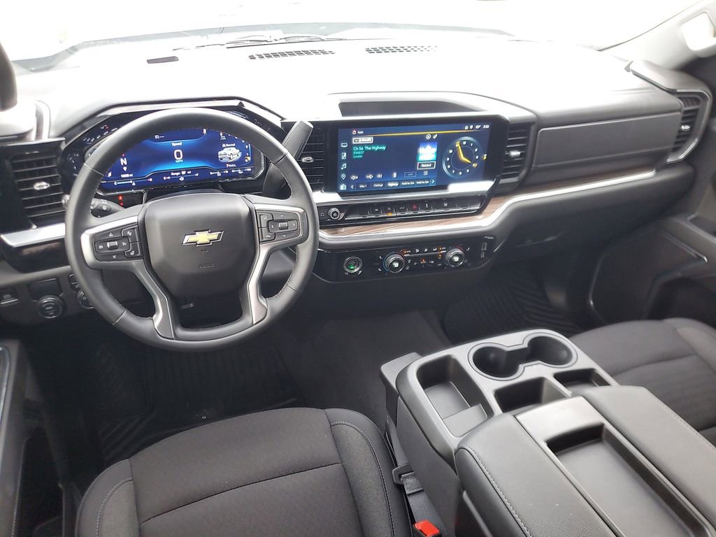 Used 2024 Chevrolet Silverado 1500 LT RWD image 13