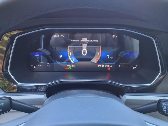 Used 2023 Volkswagen Jetta SE w/ Panoramic Sunroof Package FWD image 10