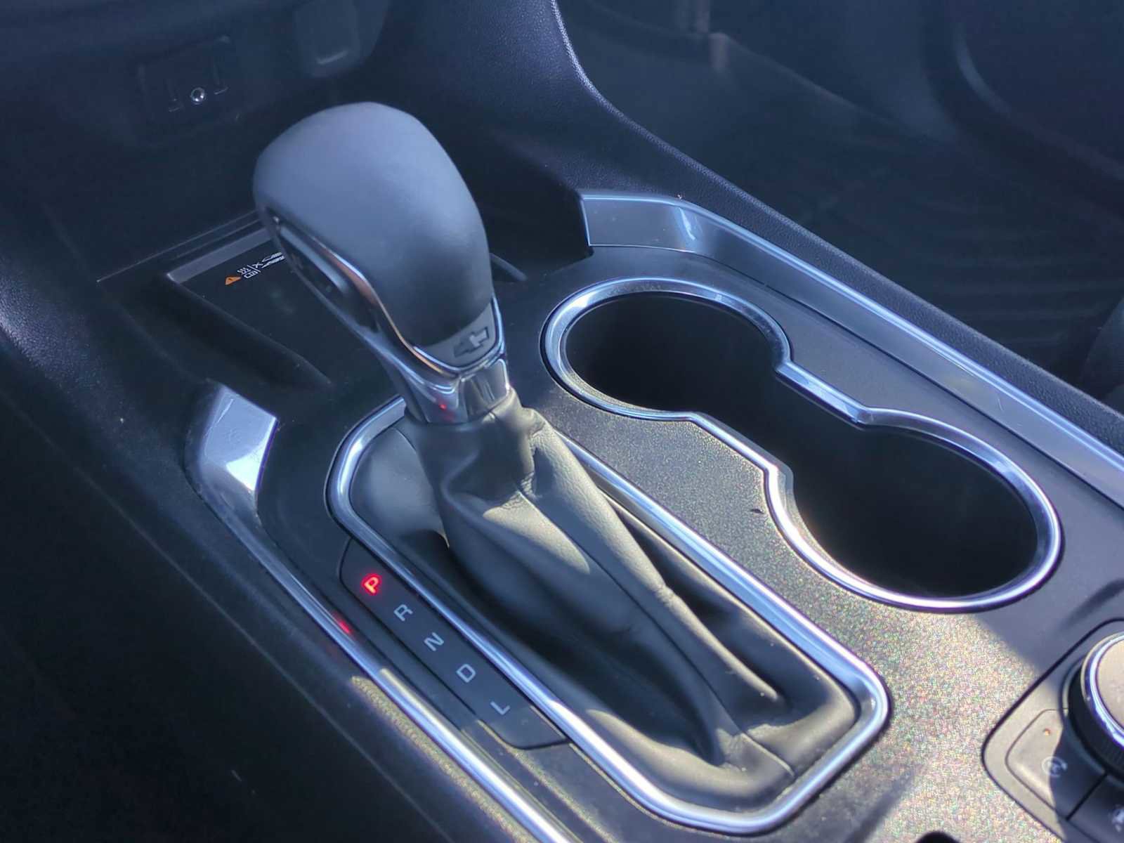 Used 2023 Chevrolet Traverse LT image 16