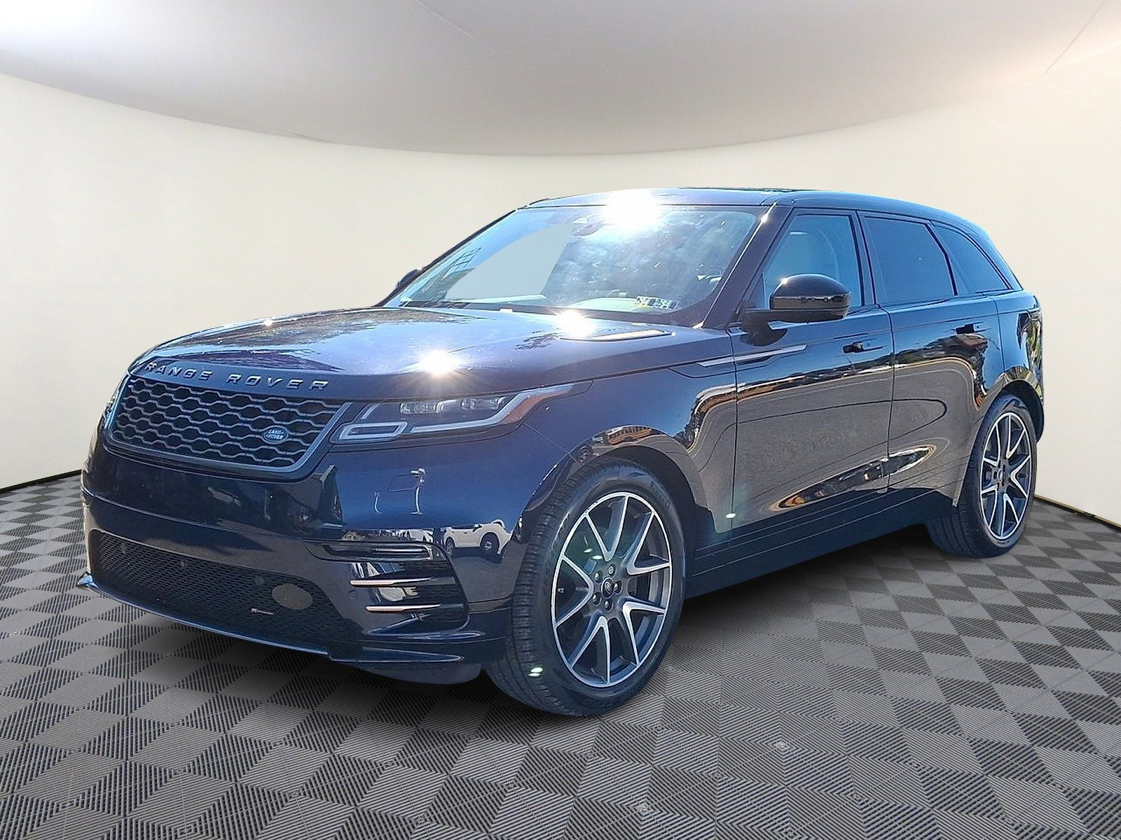 Used 2022 Land Rover Range Rover Velar R-Dynamic S