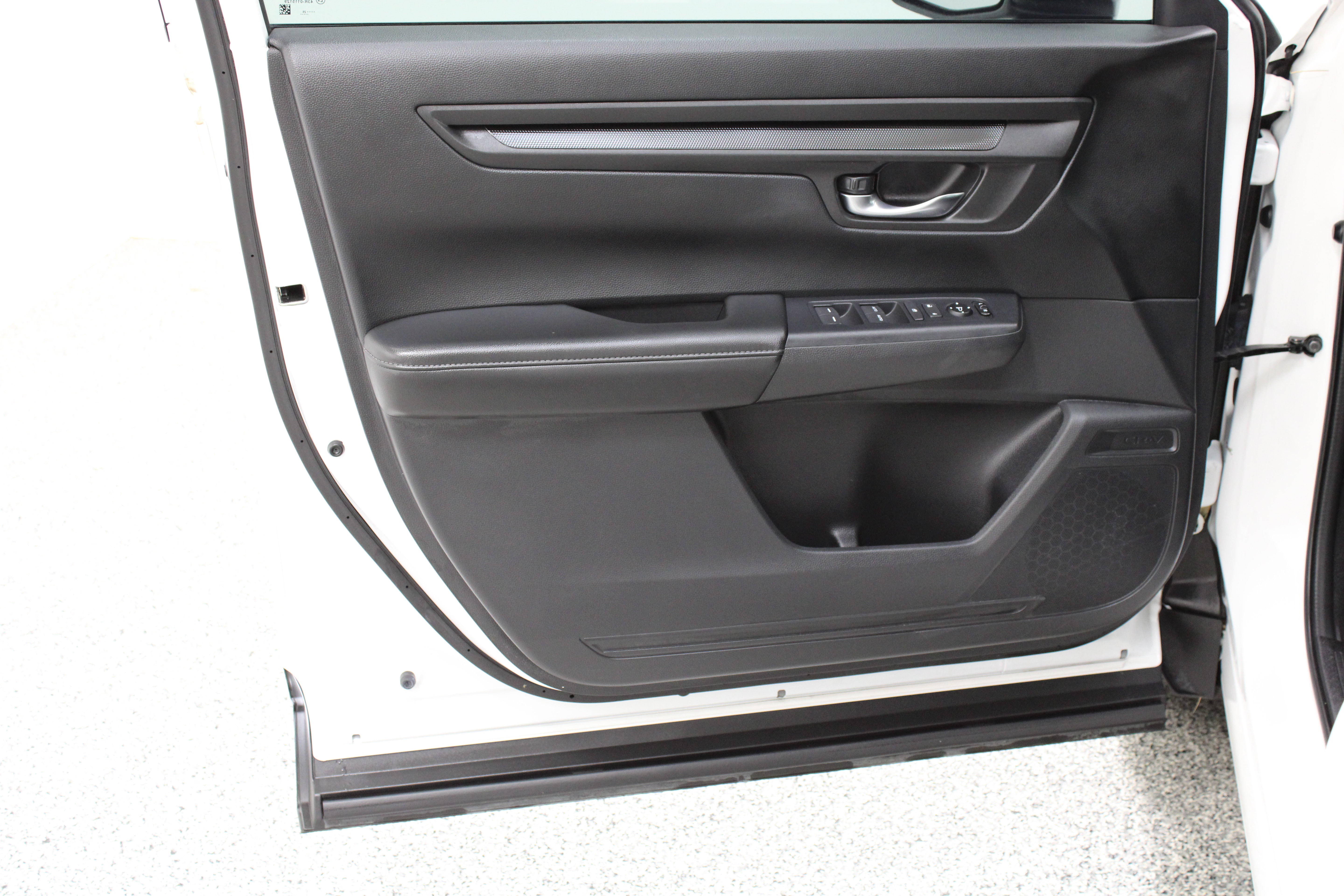 Used 2025 Honda CR-V EX image 12