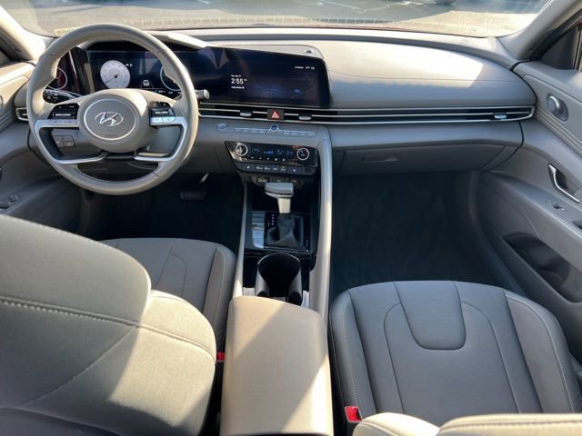 Certified 2023 Hyundai Elantra SEL w/ Convenience Package FWD image 14
