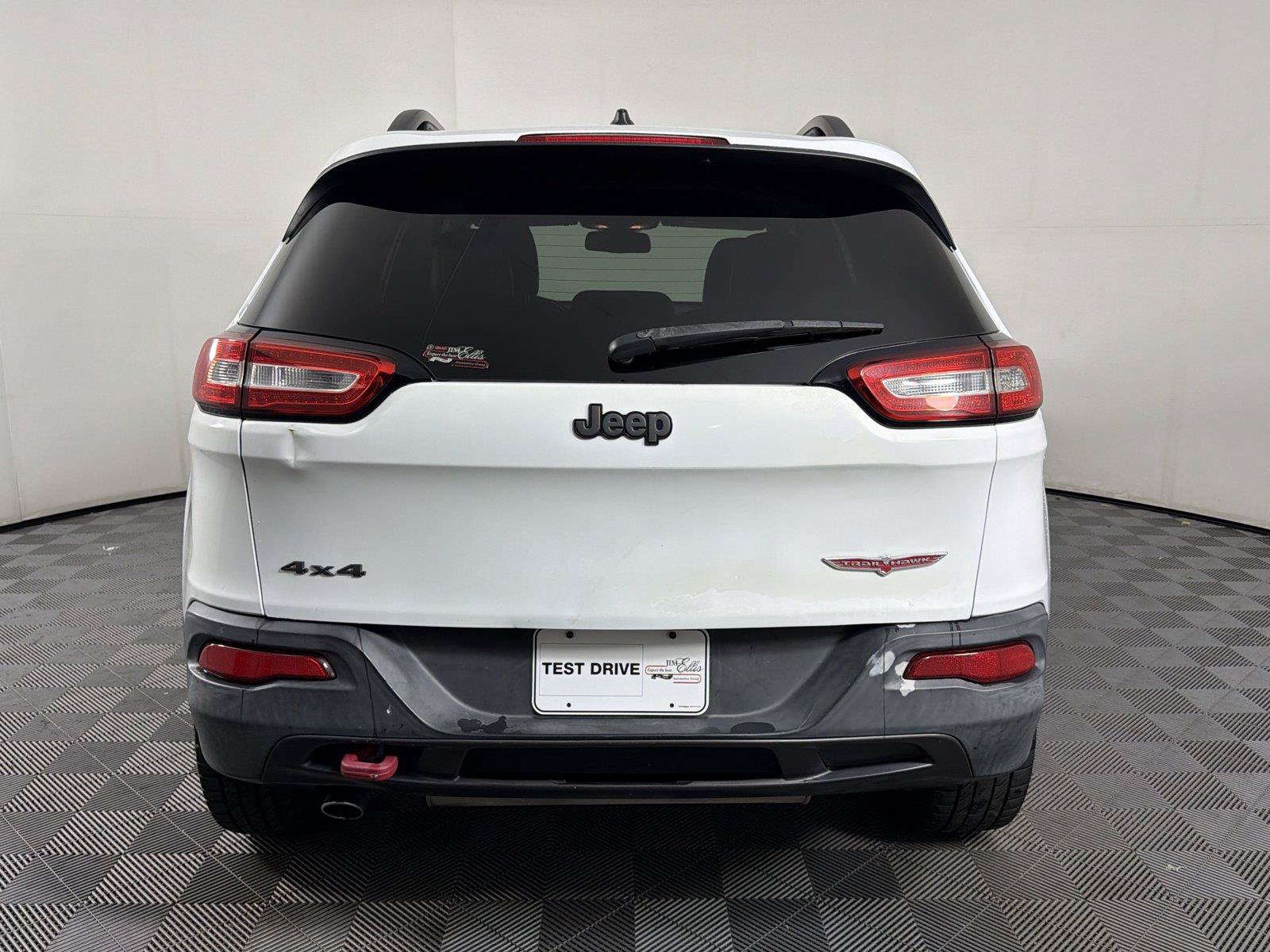 Used 2014 Jeep Cherokee Trailhawk w/ Leather Interior Group AWD/4WD image 5