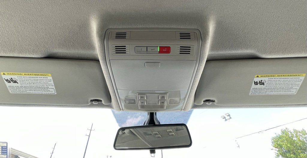 Used 2021 Volkswagen Tiguan SE image 29