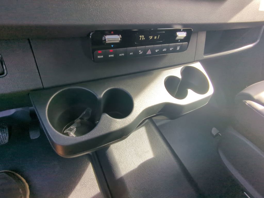 Used 2025 Mercedes-Benz Sprinter 2500 image 8
