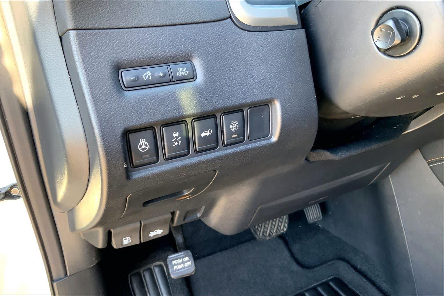 Used 2023 Nissan Murano Platinum w/ Cargo Package AWD/4WD image 36