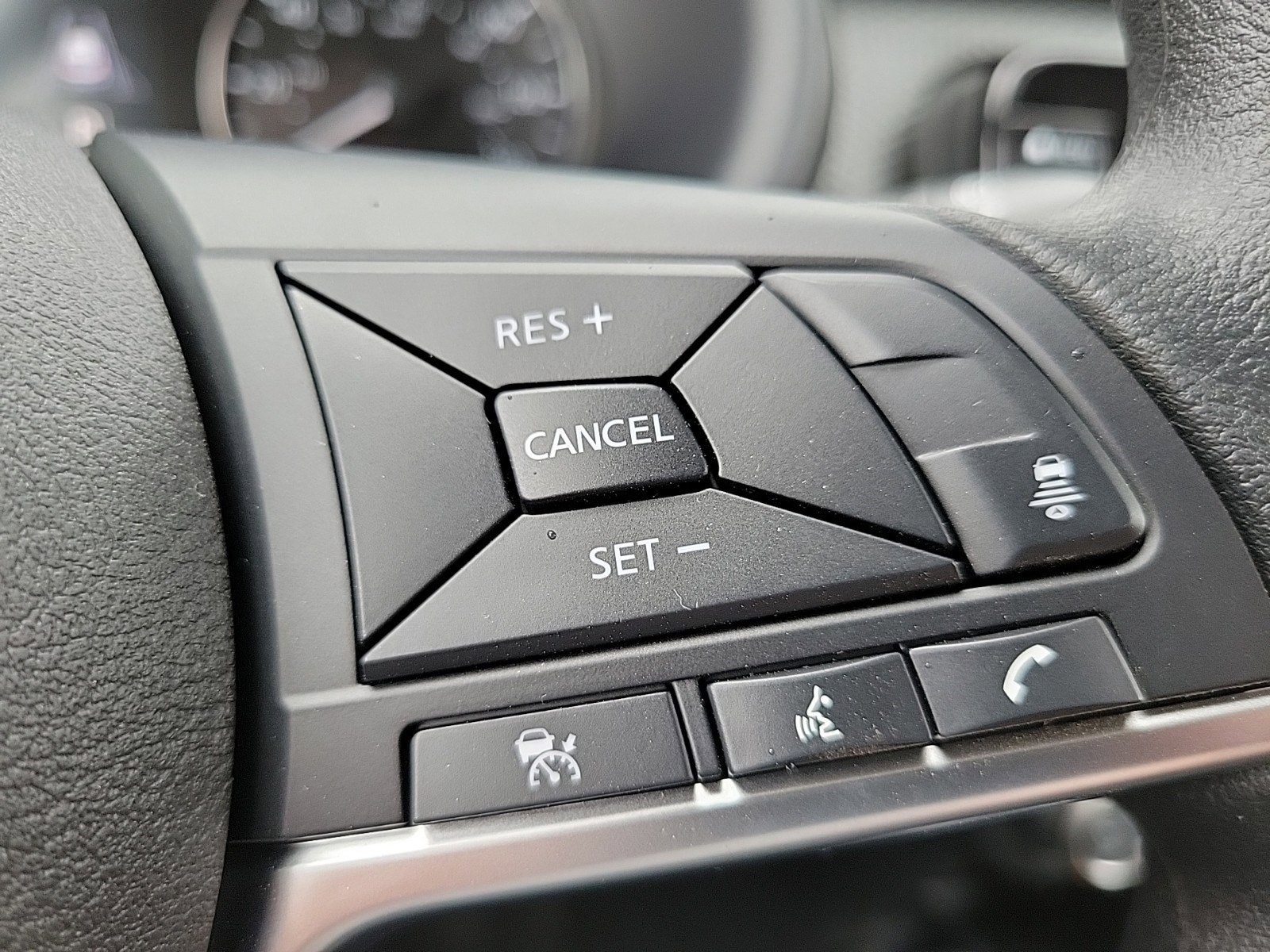 New 2024 Nissan Kicks SV w/ Interior Electronics Package image 27