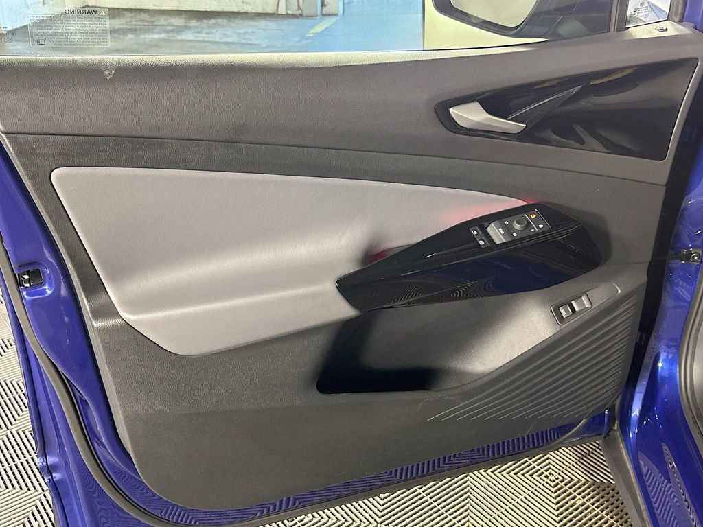 Used 2021 Volkswagen ID.4 Pro S w/ Gradient Package image 10