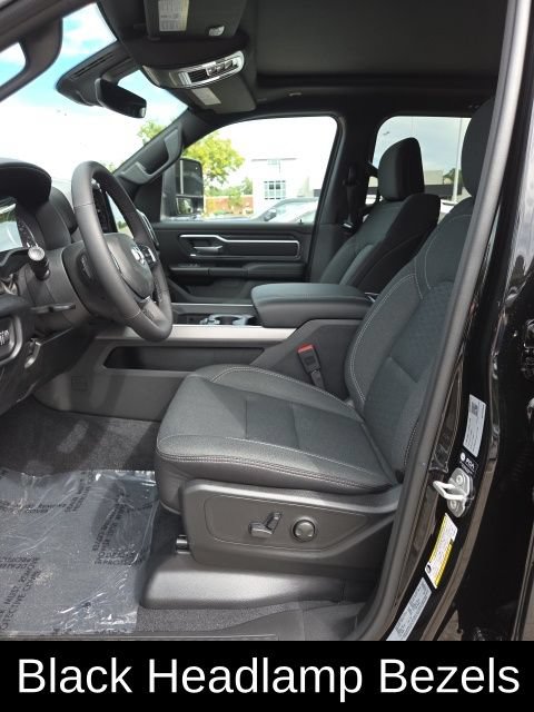 New 2026 RAM 1500 Big Horn AWD/4WD image 34