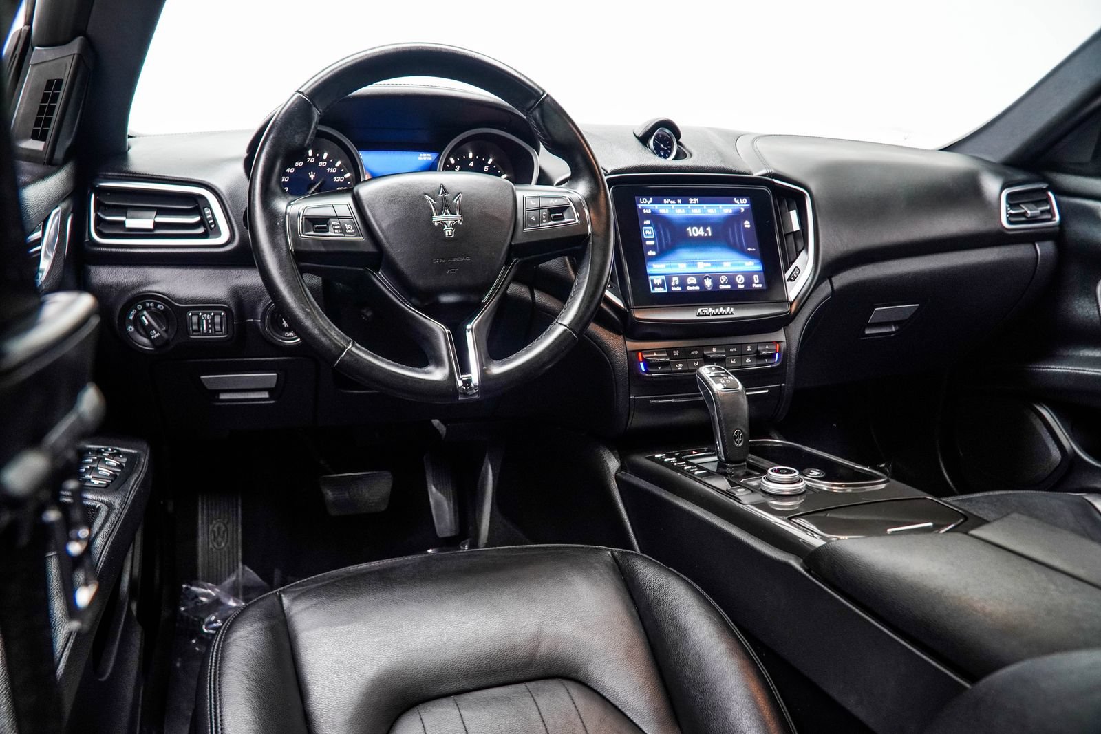 Used 2019 Maserati Ghibli S Q4 AWD/4WD image 16