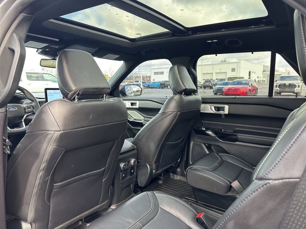 Used 2022 Ford Explorer ST w/ Equipment Group 401A image 28
