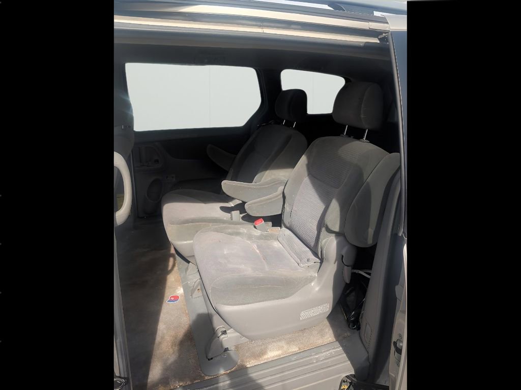 Used 2006 Toyota Sienna LE image 8