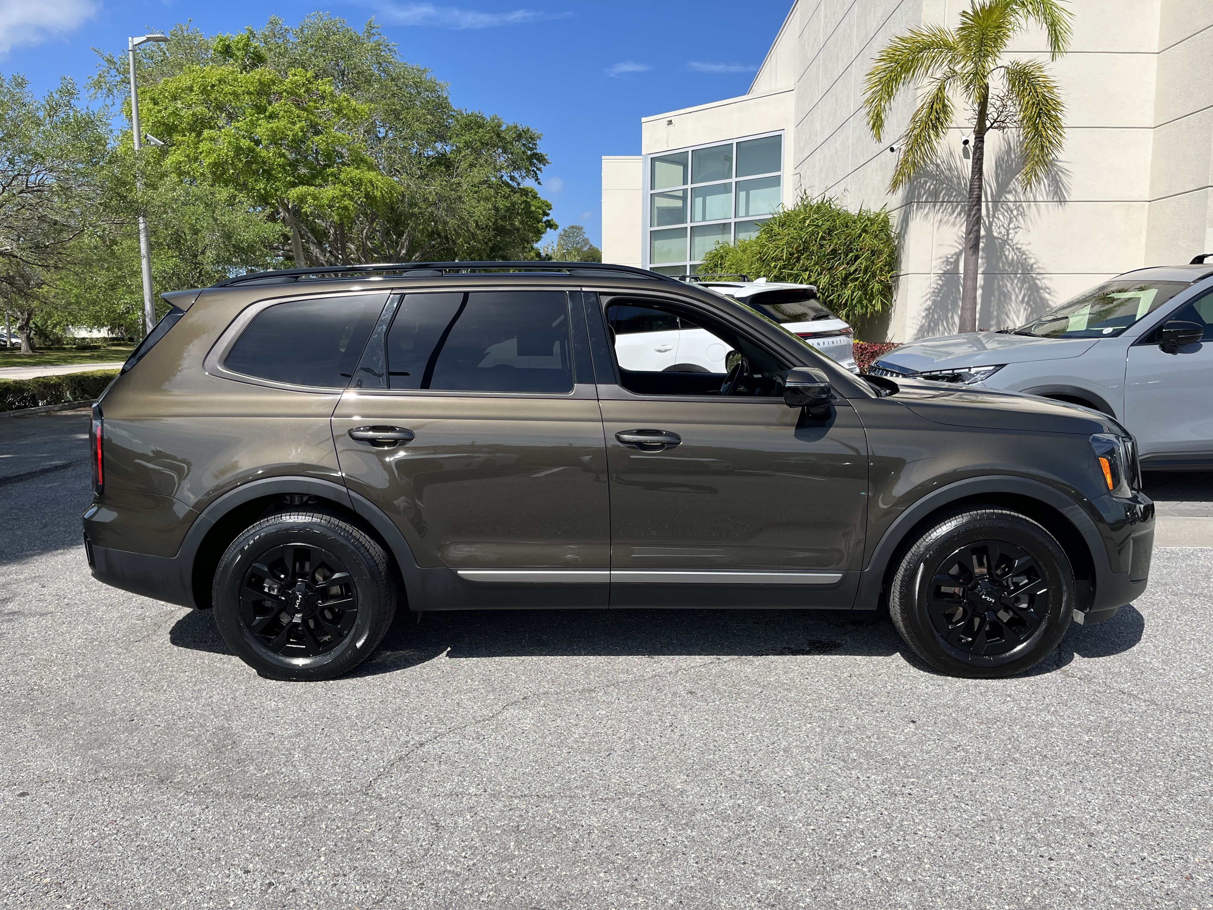 Used 2023 Kia Telluride SX Prestige X-Pro AWD/4WD image 10