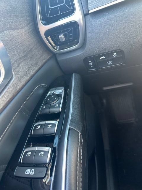 Used 2021 Kia Sorento EX AWD/4WD image 14