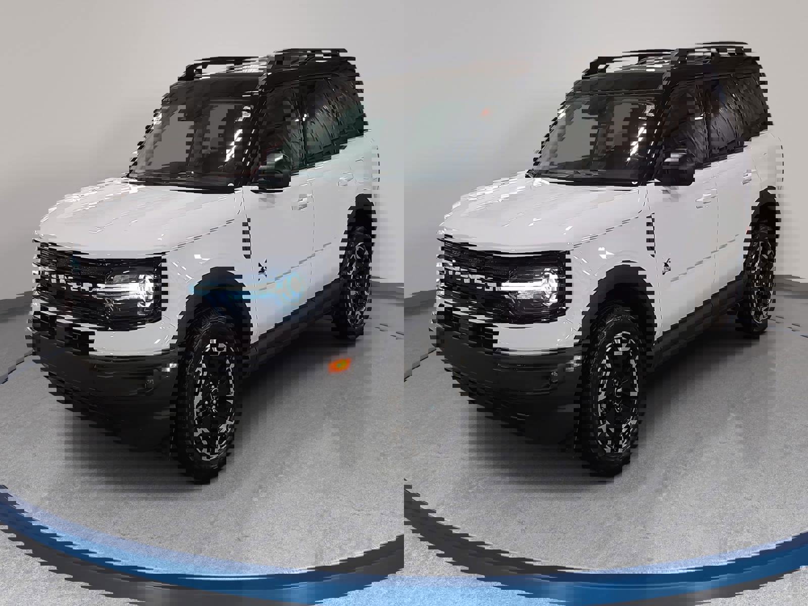 Used 2024 Ford Bronco Sport Outer Banks w/ Tech Package image 1