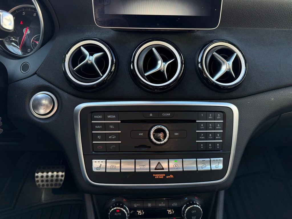 Used 2018 Mercedes-Benz GLA 250 4MATIC image 13