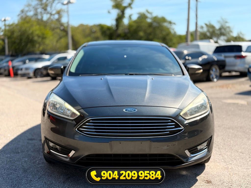 Used 2017 Ford Focus Titanium image 11