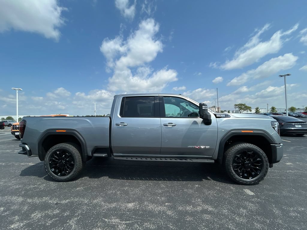 New 2026 GMC Sierra 2500 AT4 w/ AT4 Premium Plus Package AWD/4WD image 7
