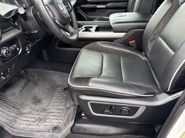 Used 2025 RAM 1500 Laramie w/ Sport Appearance Package image 7