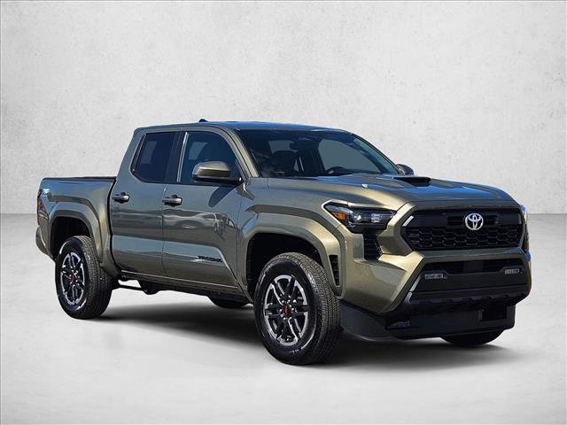 Used 2025 Toyota Tacoma TRD Sport image 3