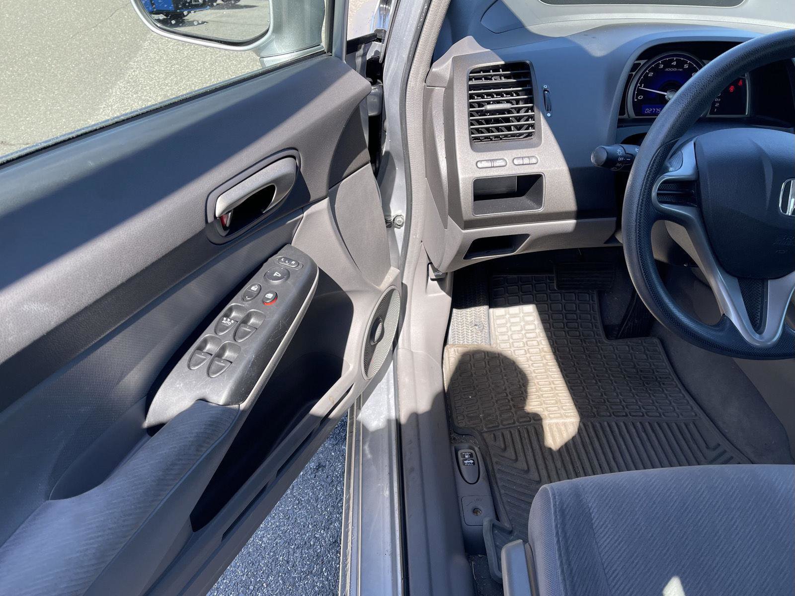 Used 2009 Honda Civic LX image 2