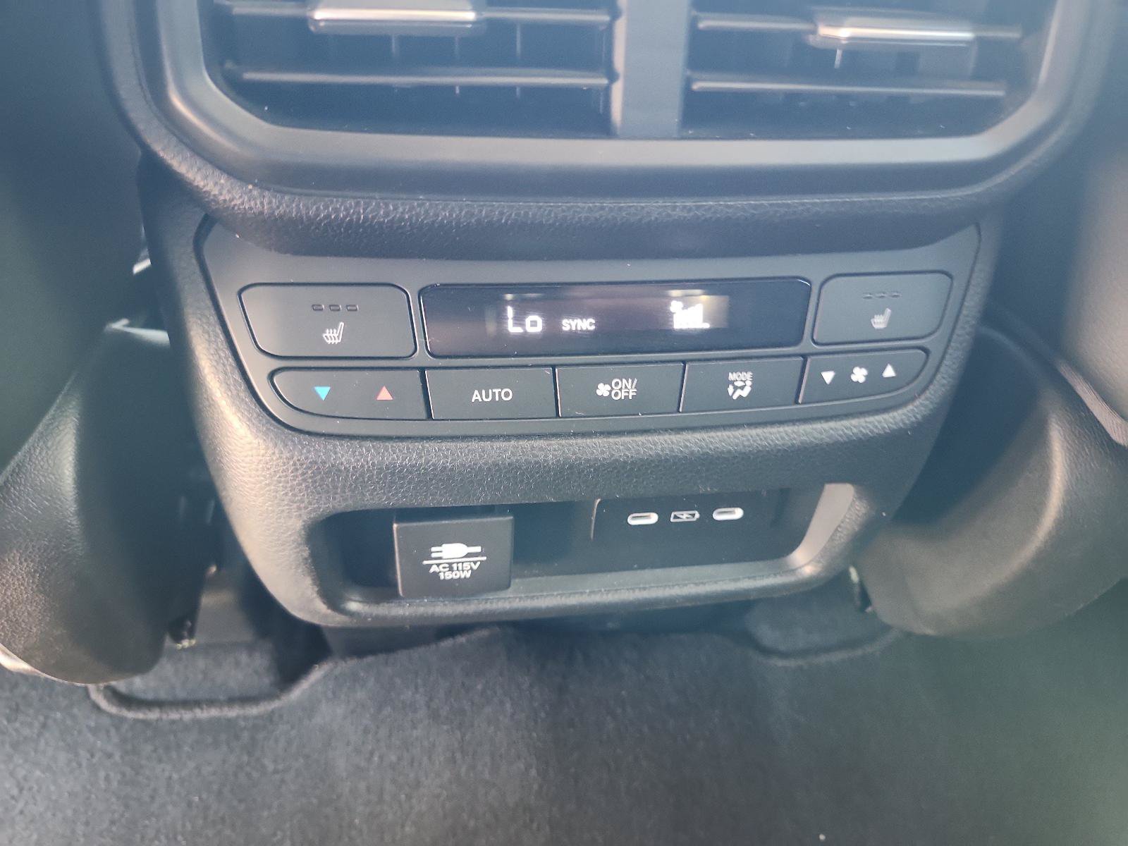 Used 2024 Honda Pilot Elite image 14