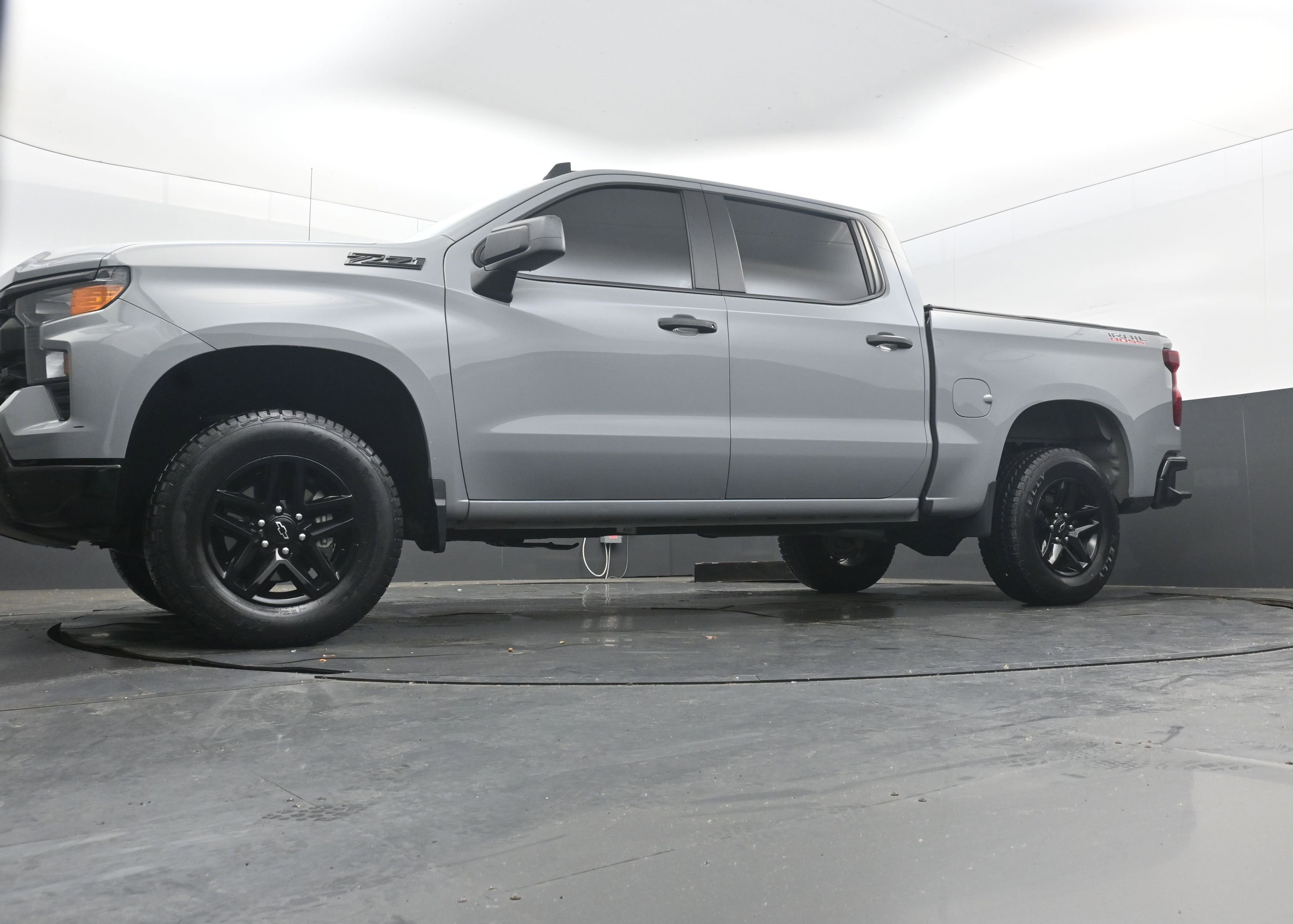 Used 2024 Chevrolet Silverado 1500 Custom Trail Boss w/ LPO, Dark Essentials Package AWD/4WD image 27