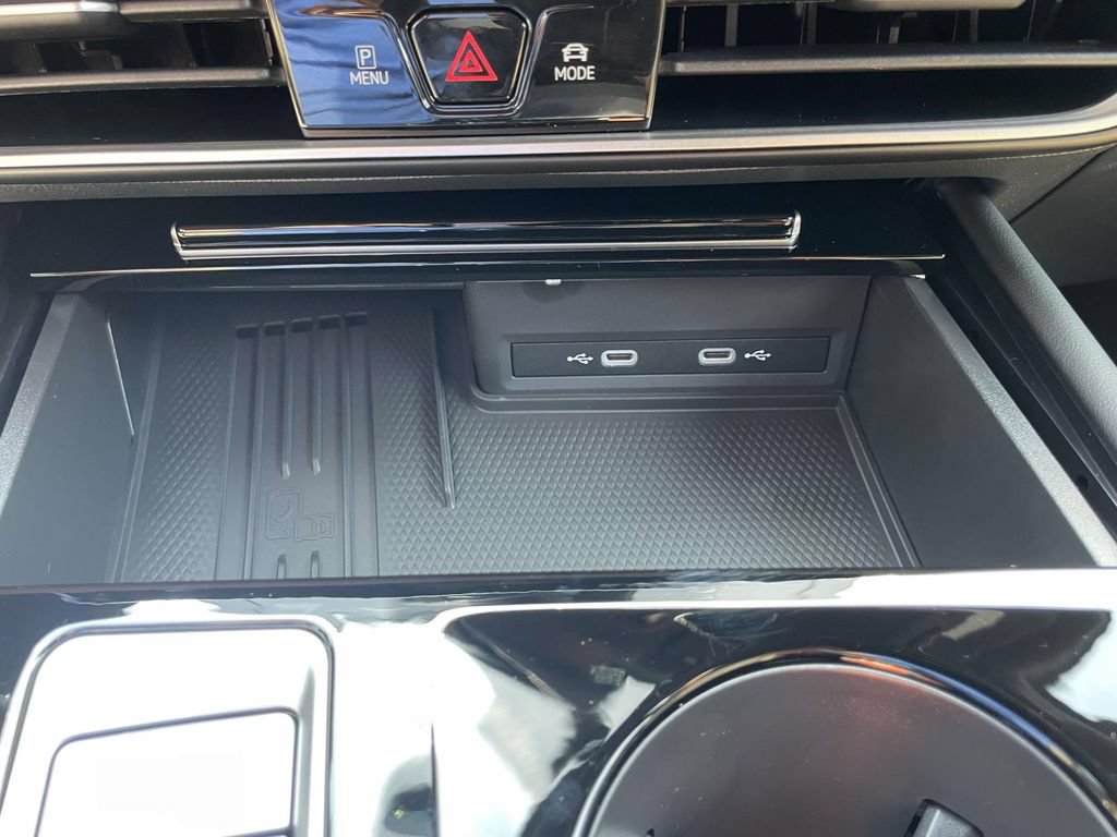 New 2026 Volkswagen Atlas Cross Sport SE FWD image 24