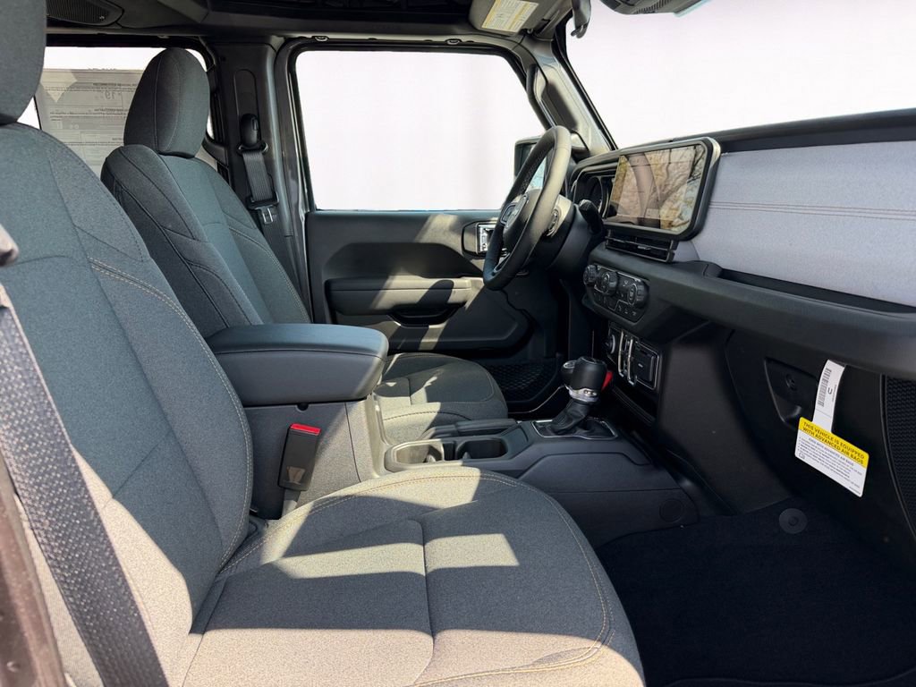 New 2025 Jeep Gladiator Sport AWD/4WD image 15