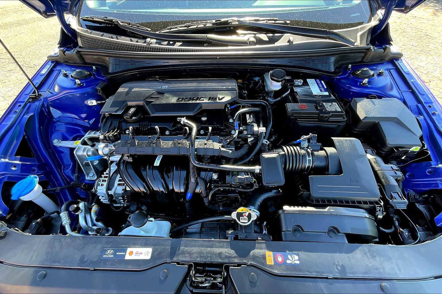 Used 2025 Hyundai Elantra Sport image 31