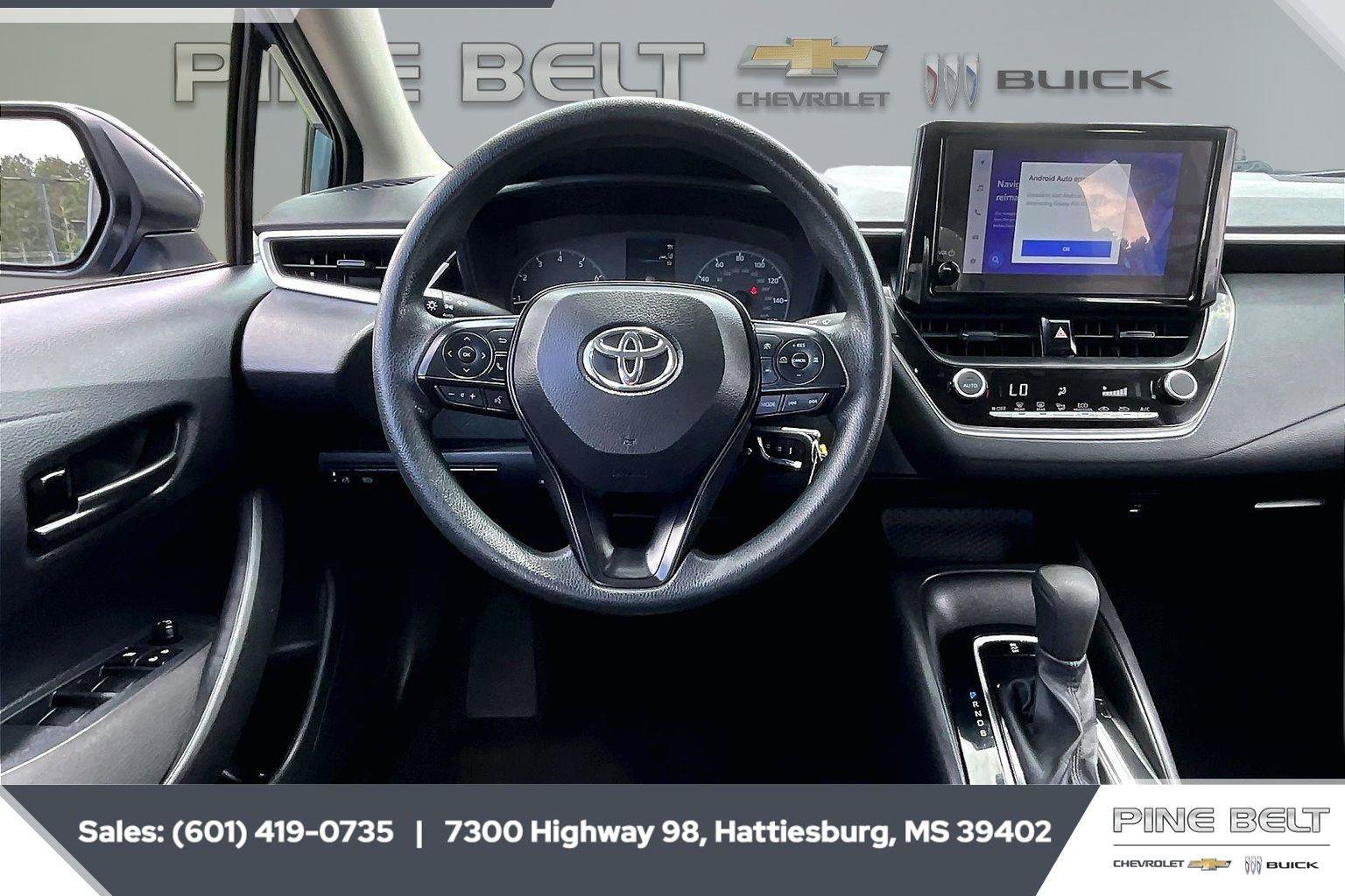 Used 2024 Toyota Corolla LE FWD image 5