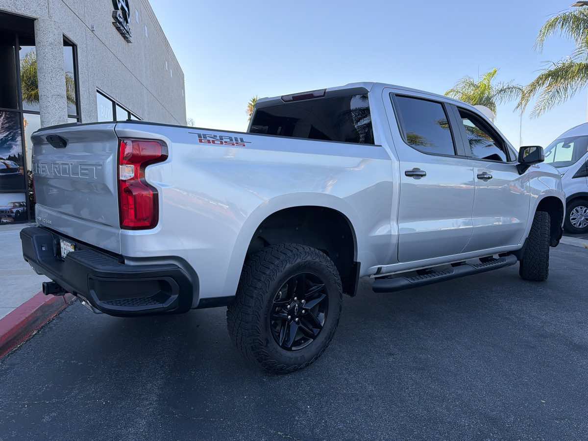 Used 2021 Chevrolet Silverado 1500 LT Trail Boss w/ Bed Protection Package AWD/4WD image 5