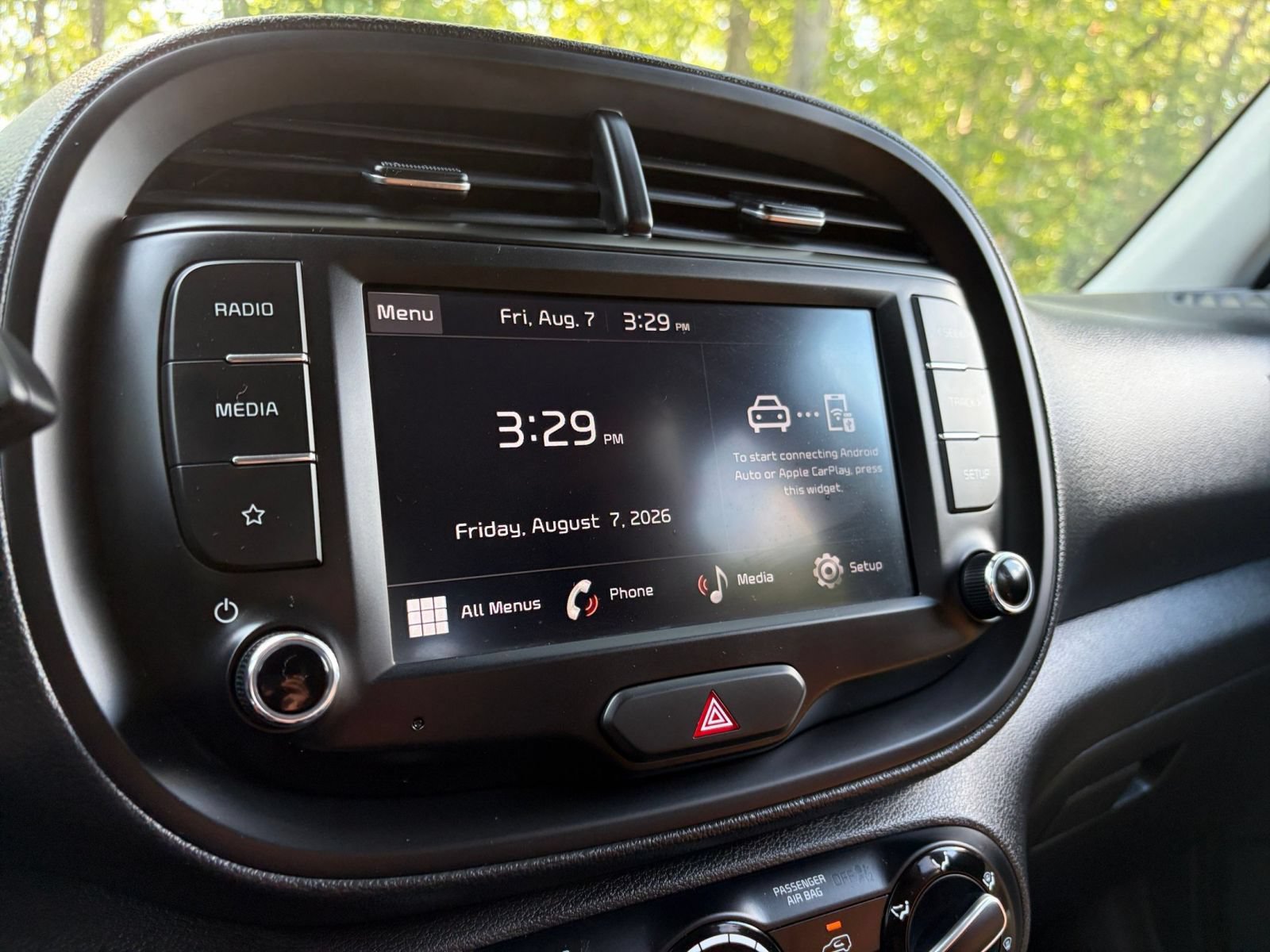 Used 2025 Kia Soul LX w/ LX Technology Package FWD image 20