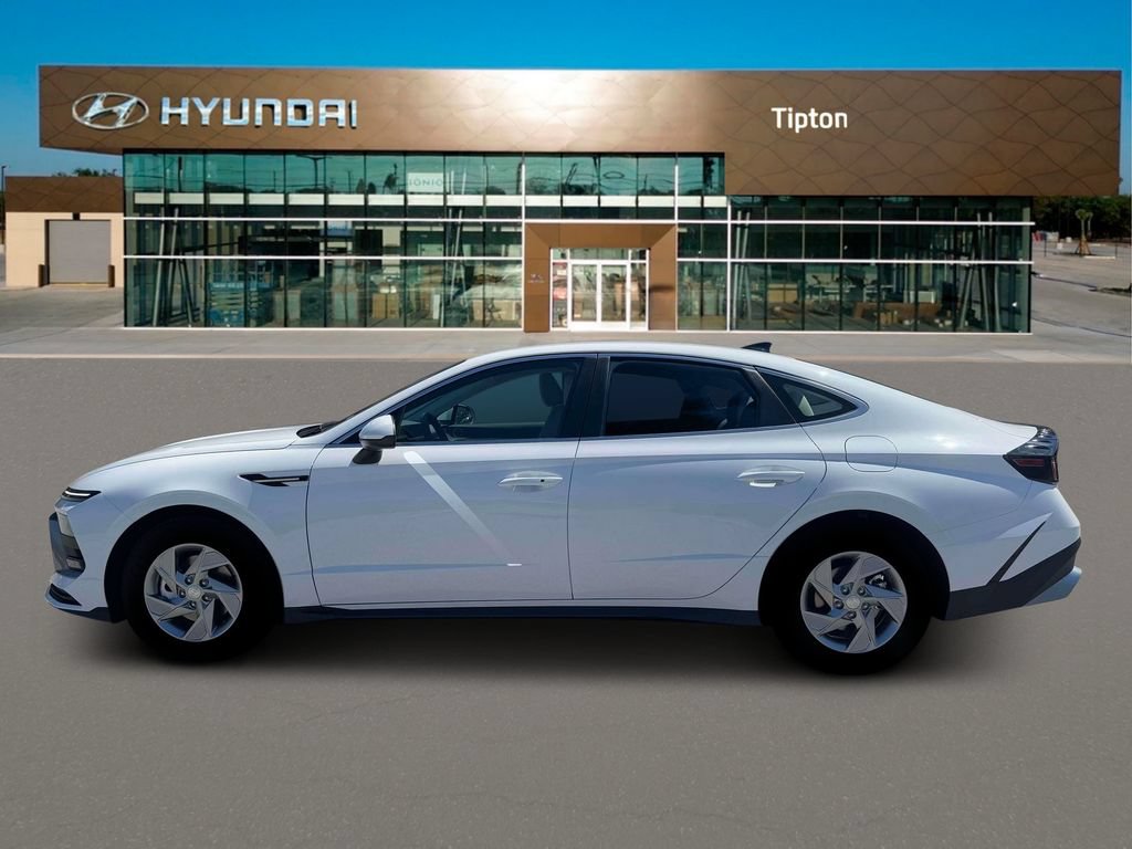 New 2026 Hyundai Sonata SE FWD image 3