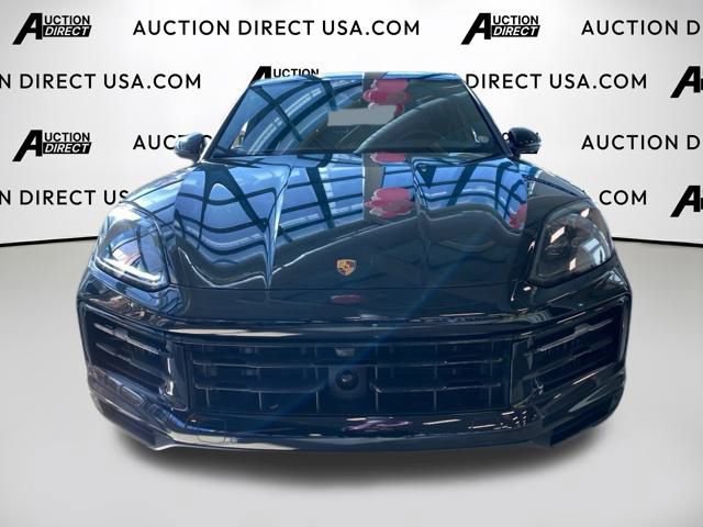 Used 2024 Porsche Cayenne Coupe image 5