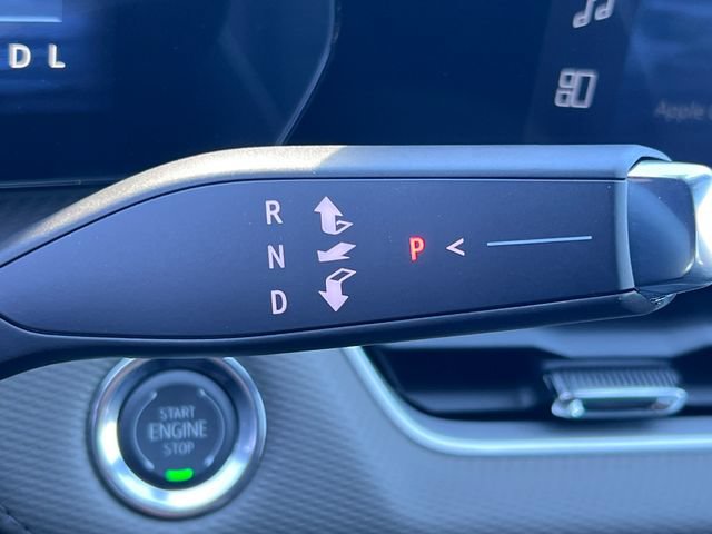 New 2026 Chevrolet Equinox LT w/ Convenience Package II FWD image 16