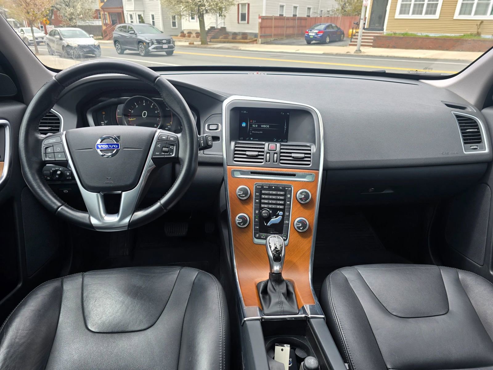Used 2017 Volvo XC60 T6 Inscription w/ Preferred Option Package AWD/4WD image 15