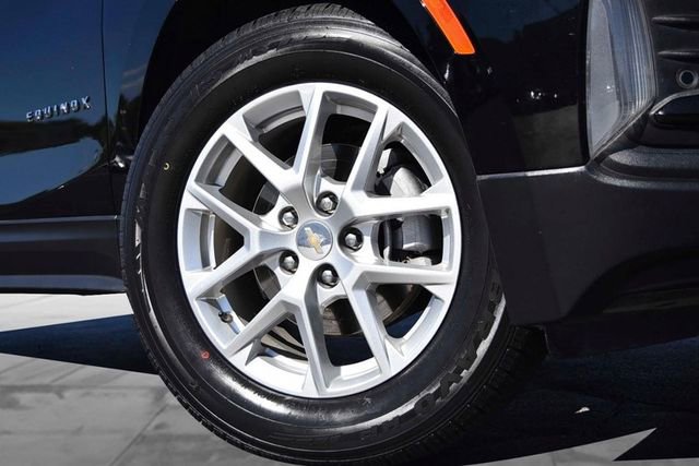 Used 2024 Chevrolet Equinox LT image 3