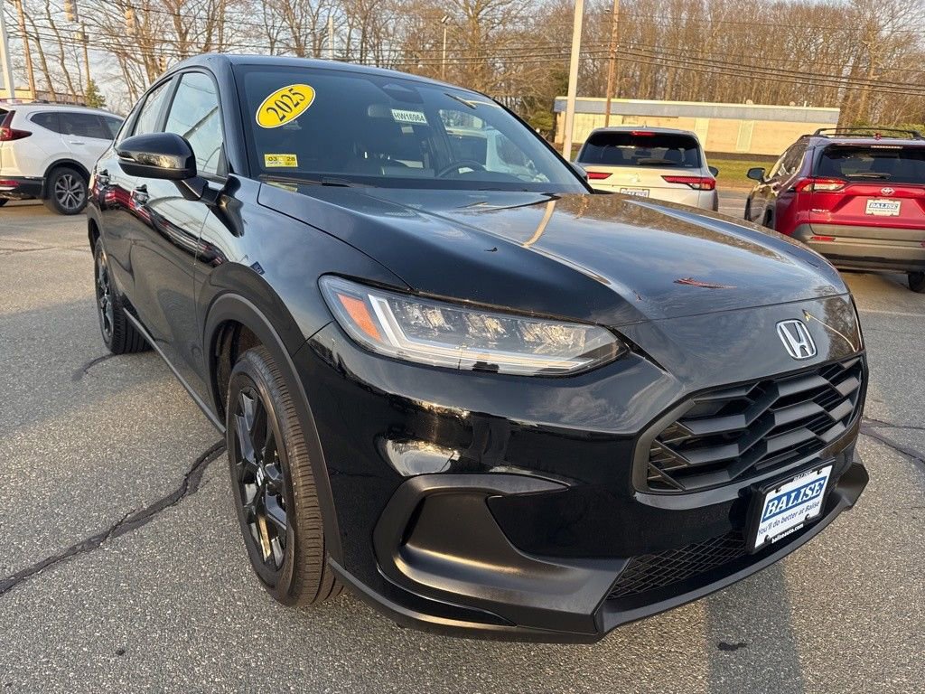 Used 2025 Honda HR-V Sport image 9