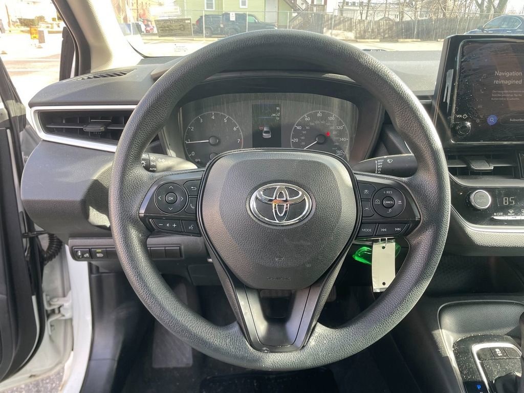 Used 2023 Toyota Corolla LE FWD image 14