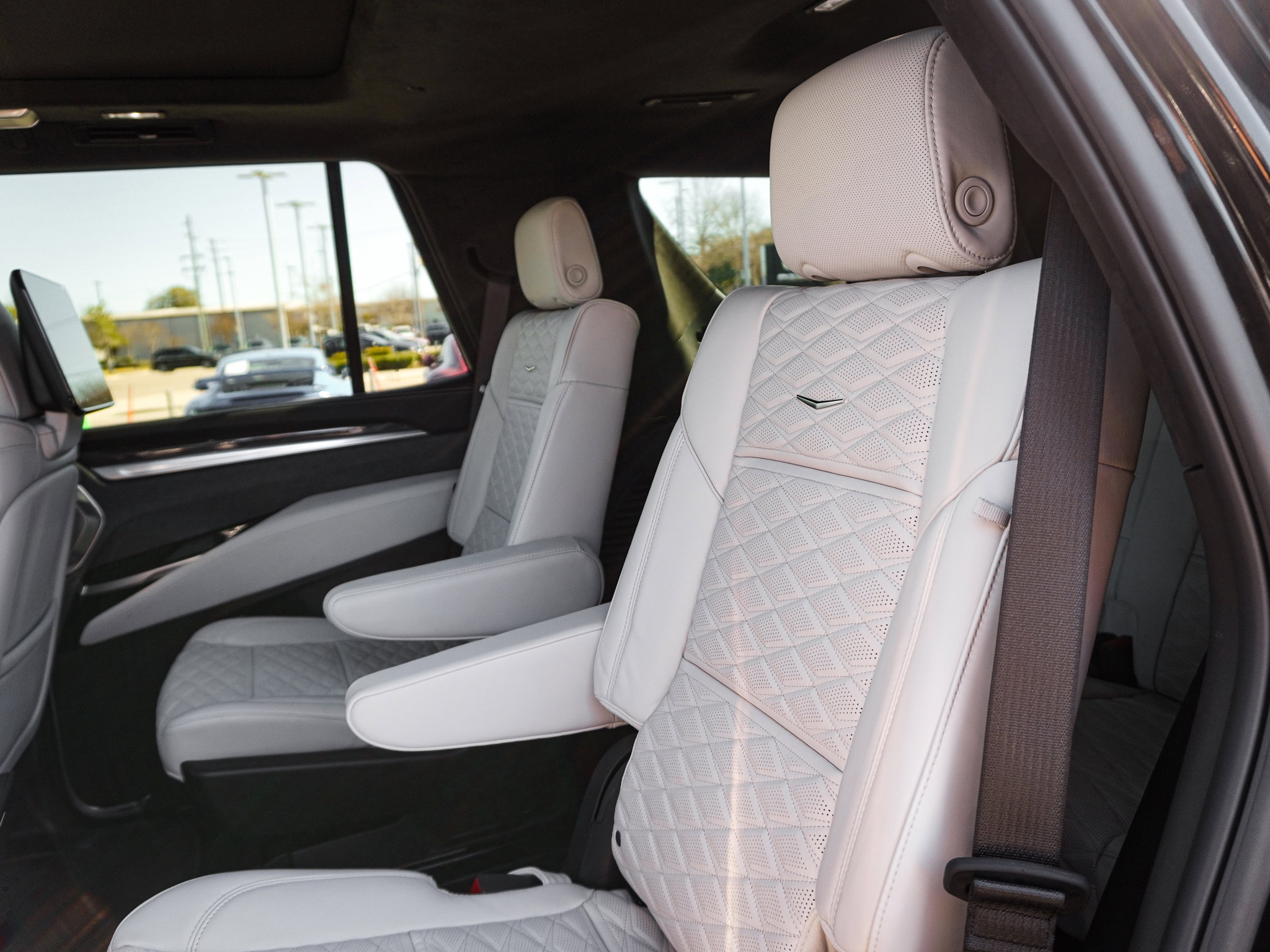 Used 2026 Cadillac Escalade V image 35