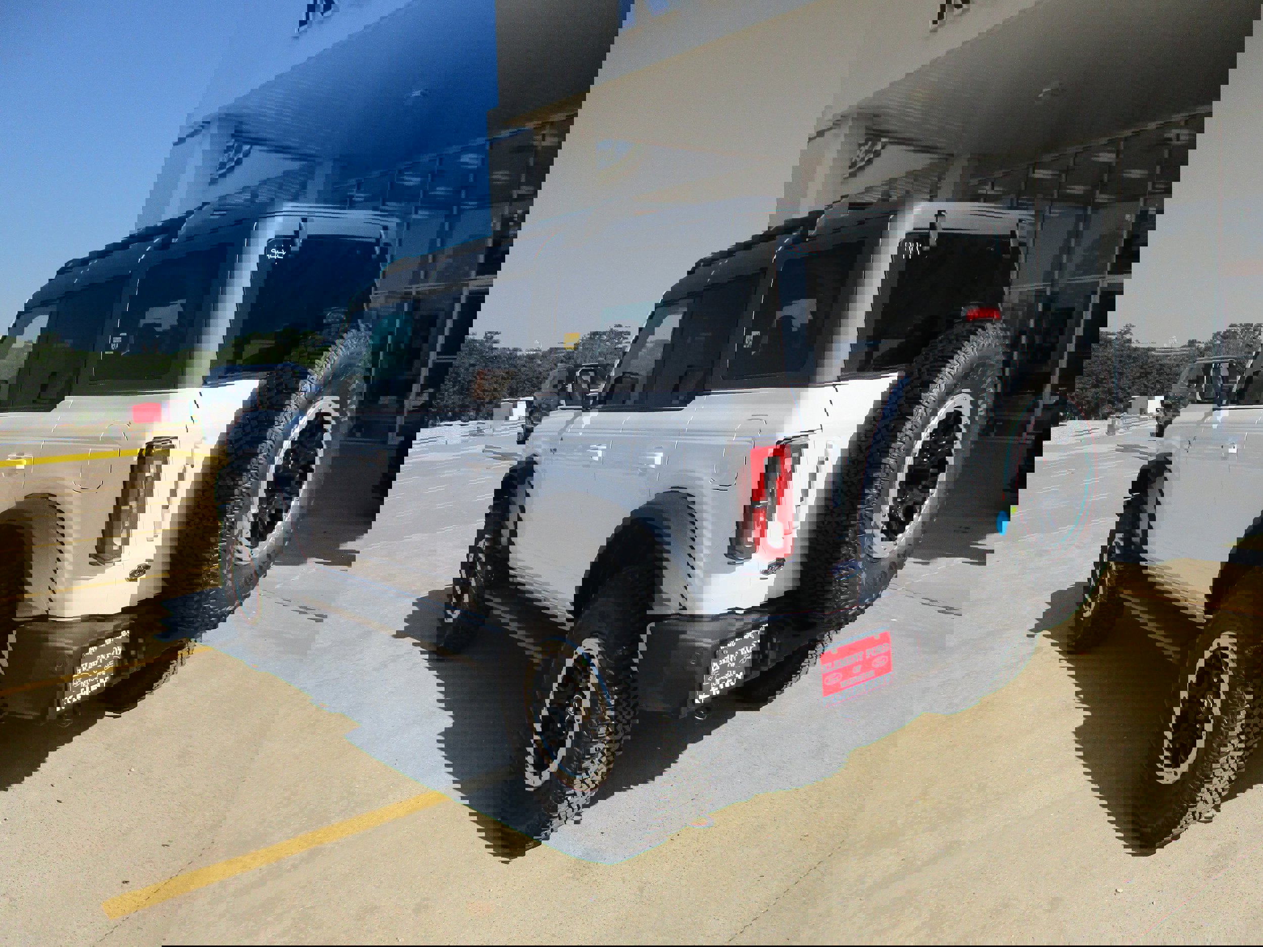 New 2024 Ford Bronco Outer Banks w/ Sasquatch Package image 4