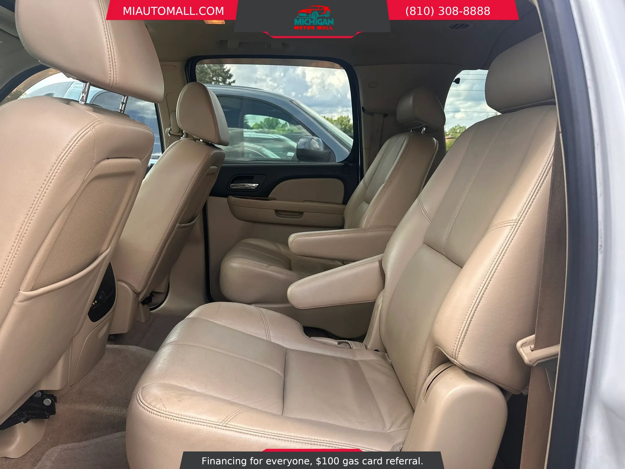 Used 2008 Chevrolet Suburban LTZ w/ LTZ Preferred Equipment Group AWD/4WD image 19