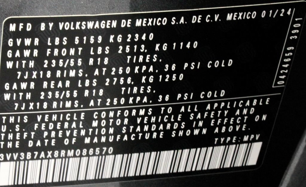 Used 2024 Volkswagen Tiguan SE FWD image 32